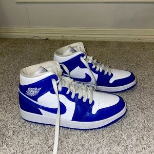 Kentucky blue Jordan 1s